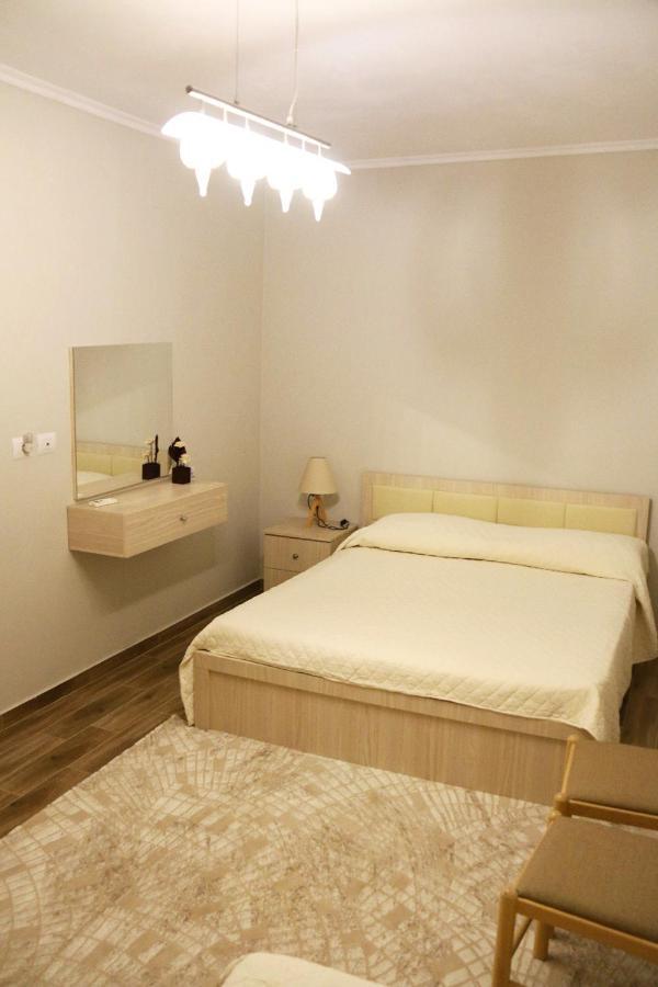 New Bazaar Arben'S Apartment Tirana Exteriér fotografie